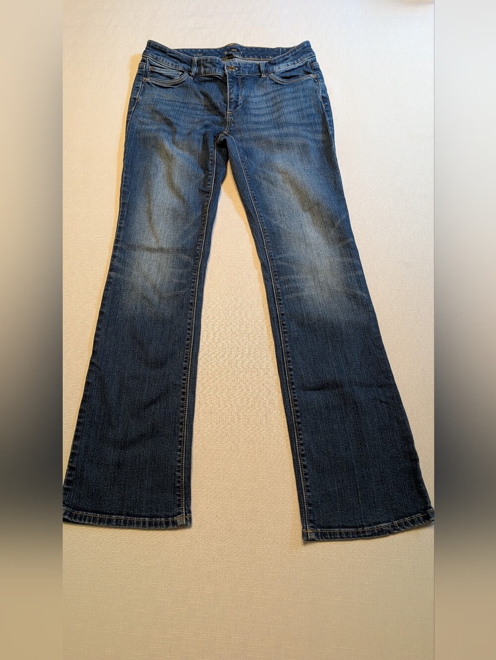 White House Black Market The Boot Cut Jeans Medium Wash Size 2S Short